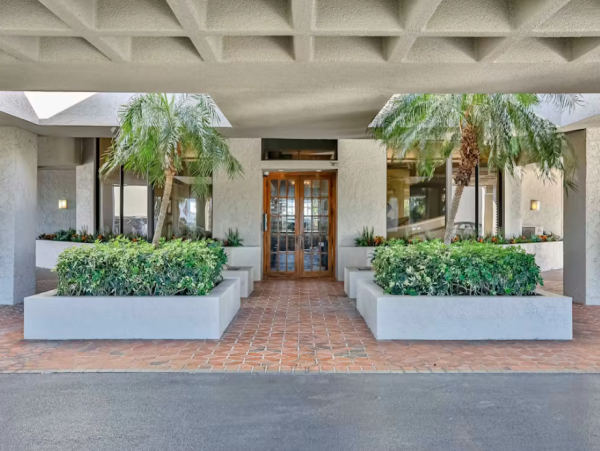 Gulf- Front Condo in Clearwater Beach - Your Perfect Coastal Retreat